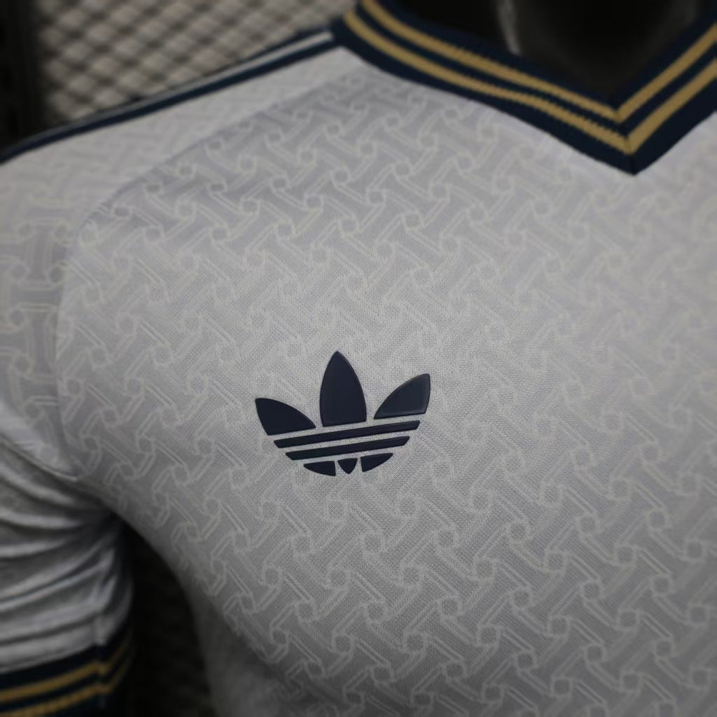 Italy 2026 World Cup Away Jersey (Player Version)